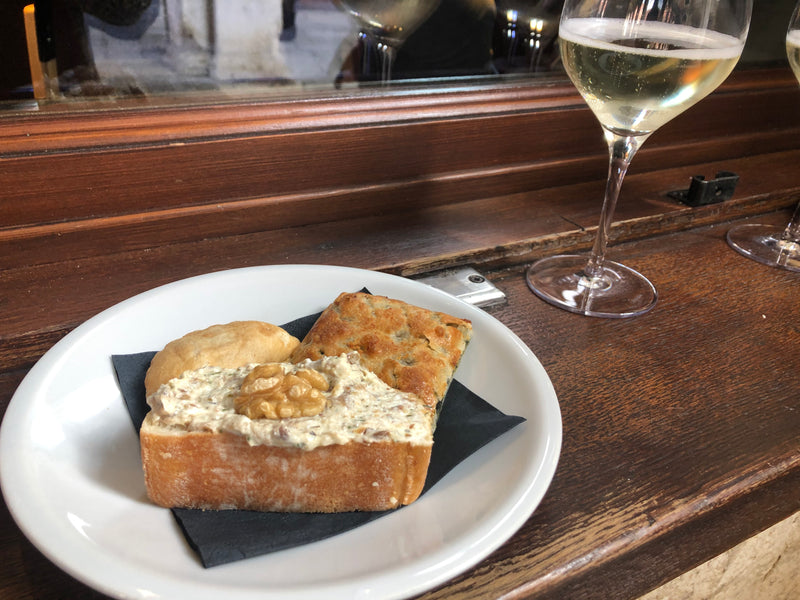 Cicchetti: A Traditional Venetian Appetizer Easy to Make at Home